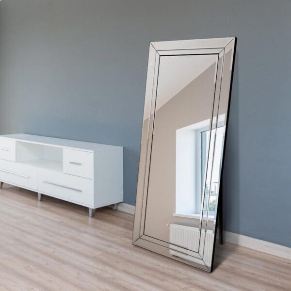 Roadford Free Standing Glass Mirror (2 Sizes)